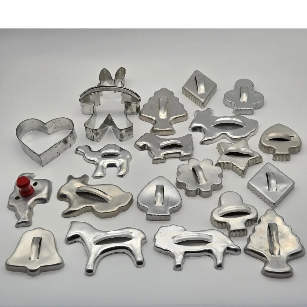 Vintage Aluminum Cookie Cutter Set 20pc Animals Holiday Shapes‎ Silver Metal